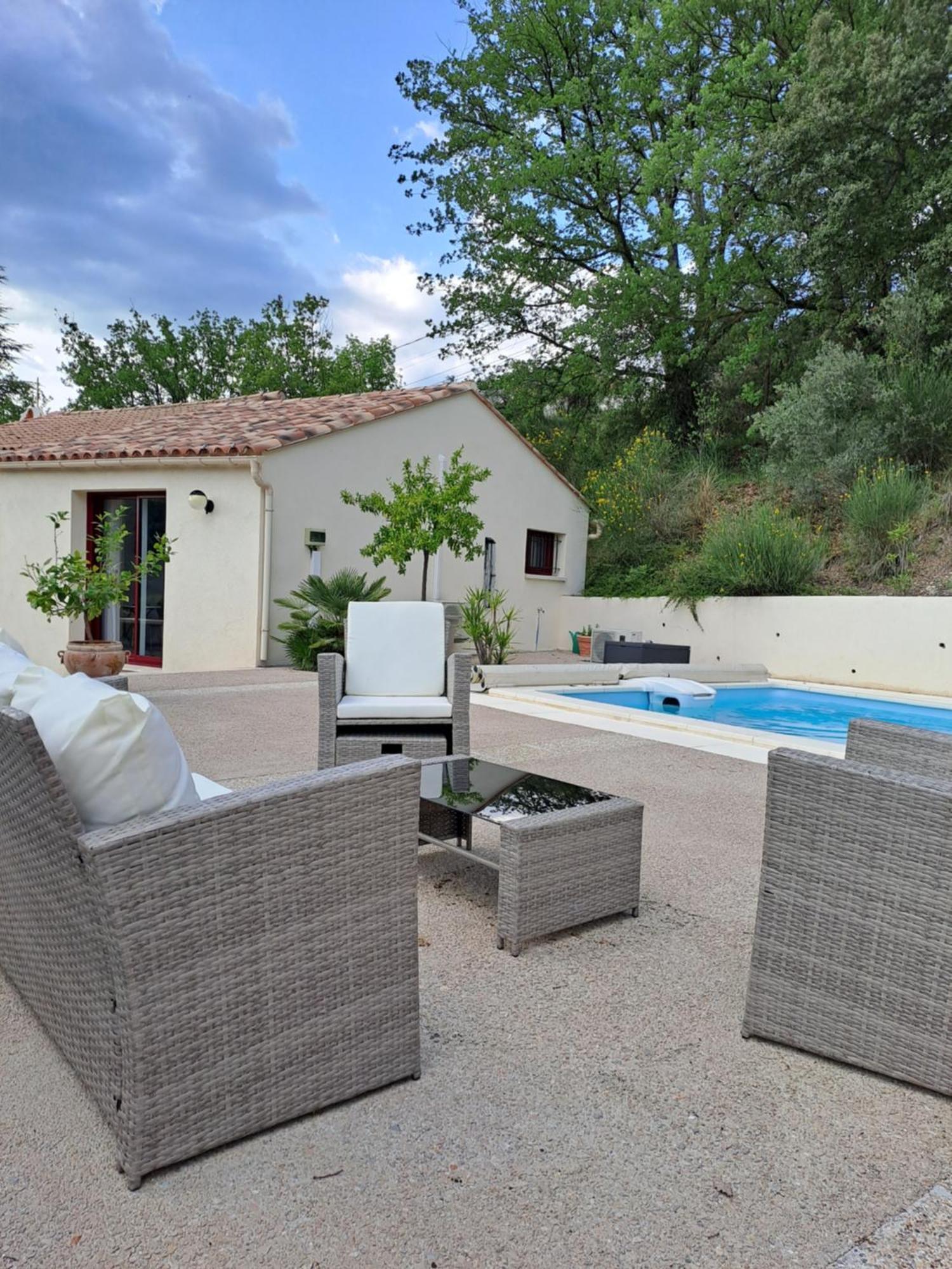 Chambre D'Hotes Chez Jessica Et Pascal Bed and Breakfast Barjols Exterior foto